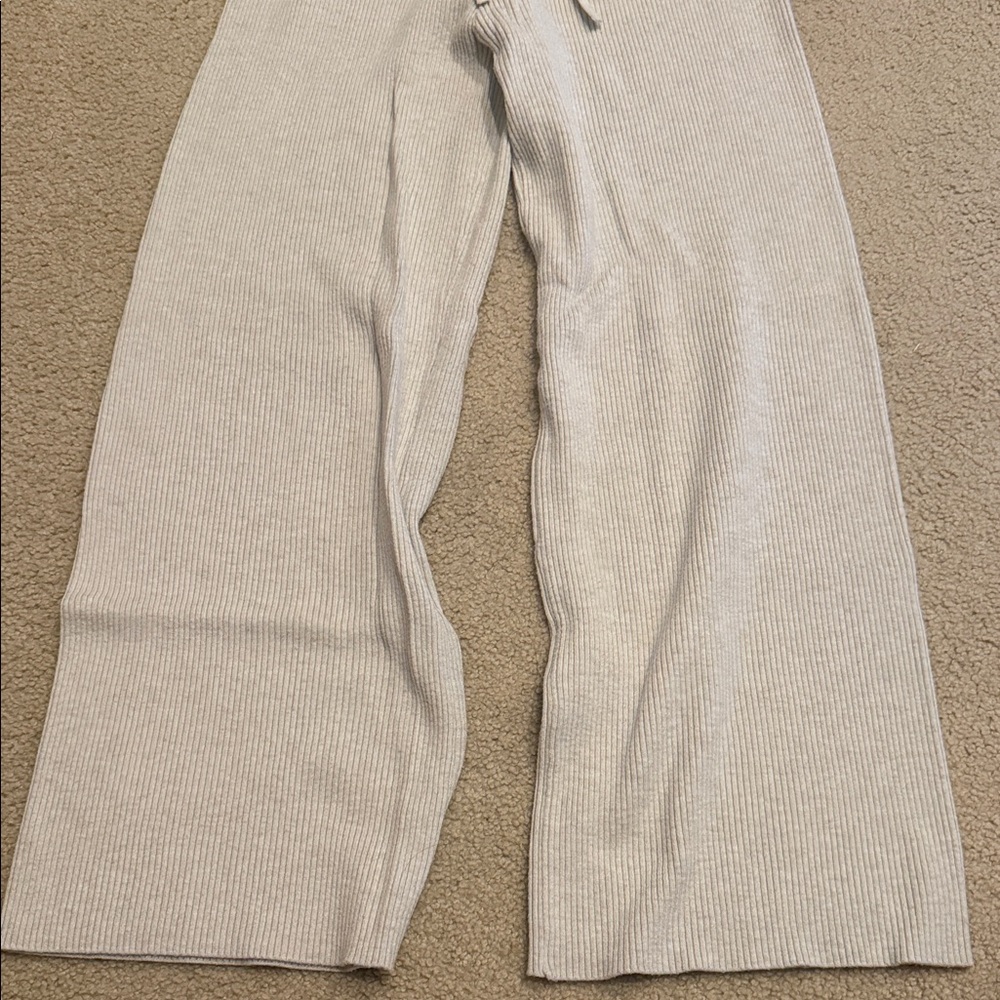 Cozy Ribbed Knit Lounge Pants - Picture 2 of 3